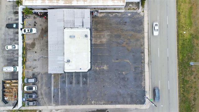 2 of 25 - 612 N Dixie Highway, Hollywood, FL