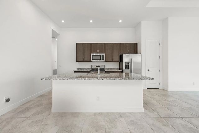 5 of 41 - 10135 Sw Latium Way, Port St. Lucie, FL