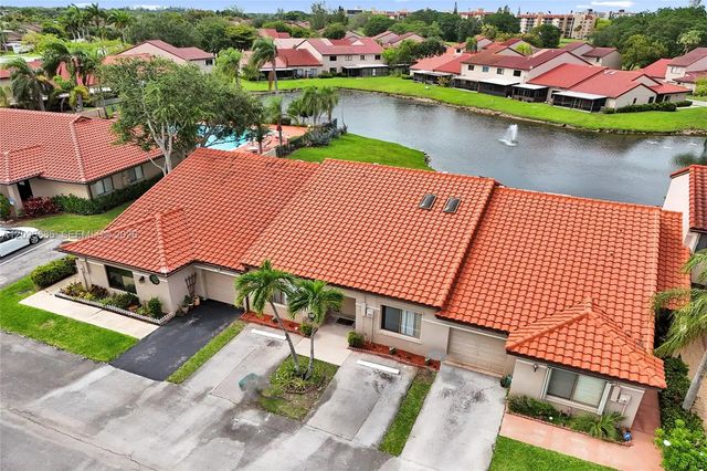 3273 W Inverrary Boulevard W, Lauderhill