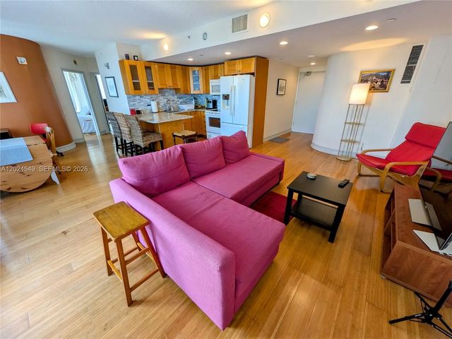 2 of 16 - 1720 Harrison Street #14d, Hollywood, FL