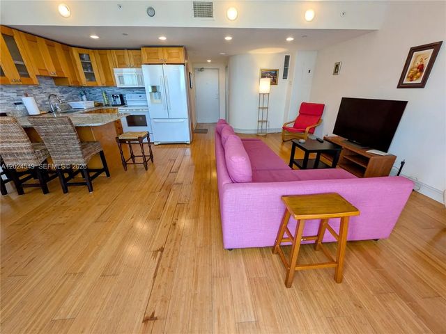 4 of 16 - 1720 Harrison Street #14d, Hollywood, FL