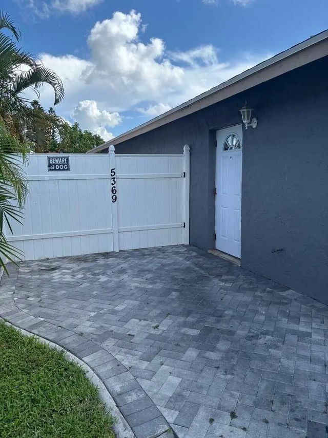 5 of 56 - 5369 Gene Circle, West Palm Beach, FL
