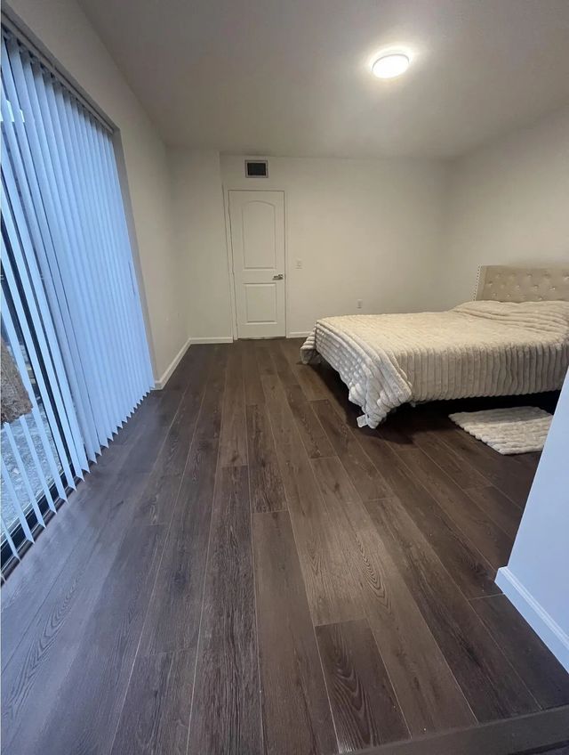 2 of 10 - 2905 29th Way, West Palm Beach, FL
