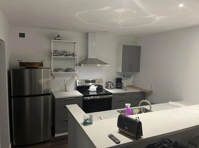 5 of 10 - 2905 29th Way, West Palm Beach, FL