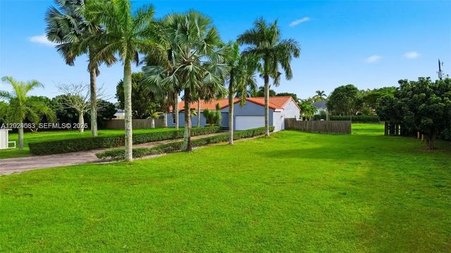 4 of 37 - 21080 Sw 242nd Street, Homestead, FL
