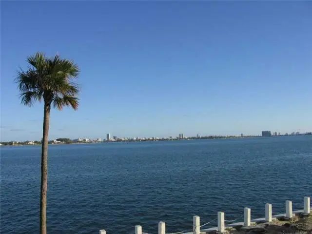 4 of 13 - 11930 N Bayshore Drive N #706, North Miami, FL