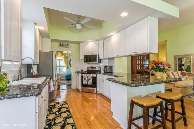 3 of 19 - 170 Euphrates Circle, Palm Beach Gardens, FL
