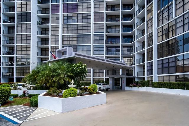 4 of 48 - 600 Sw Parkview Drive #505, Hallandale Beach, FL