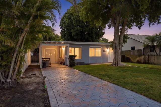 3 of 23 - 712 Ne 10th Avenue, Pompano Beach, FL
