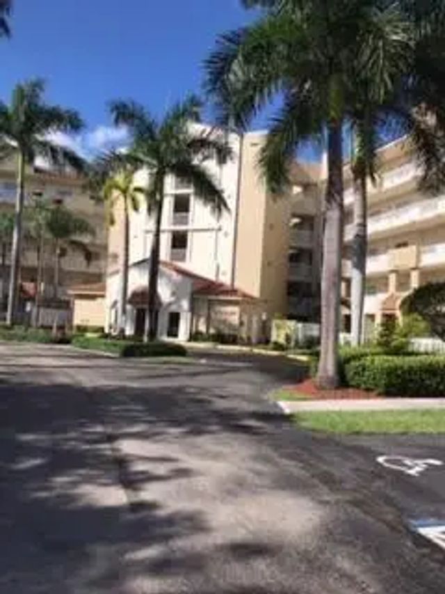 10720 Nw 66th Street #412, Doral