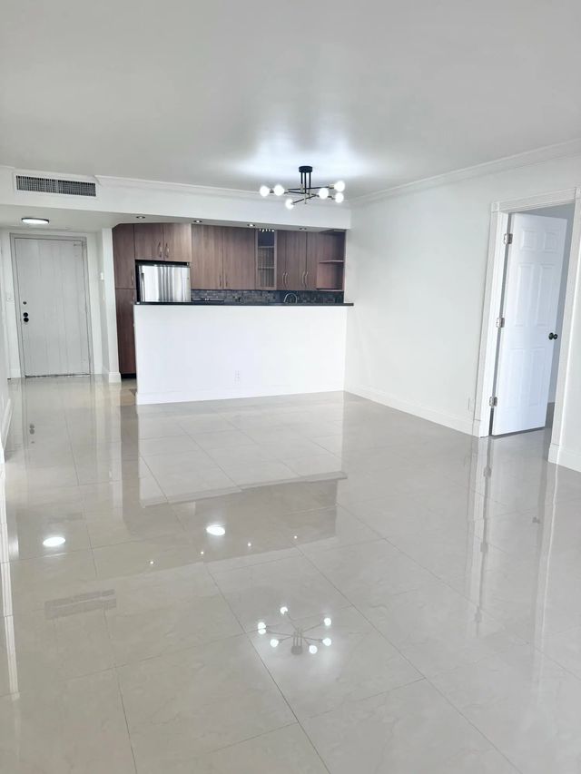 5 of 17 - 600 Three Islands Boulevard #1108, Hallandale Beach, FL