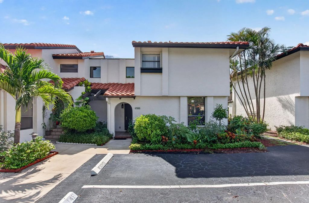 5726 Fox Hollow Drive #g, Boca Raton