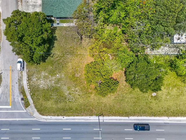 2 of 7 - 63xx Nw 22nd Avenue, Miami, FL