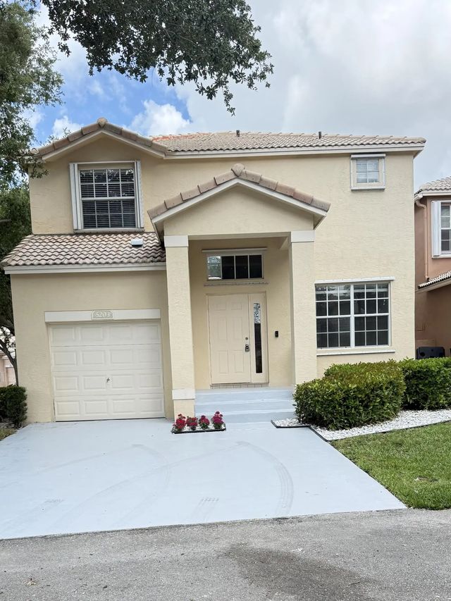 5203 Eagle Cay Place, Coconut Creek