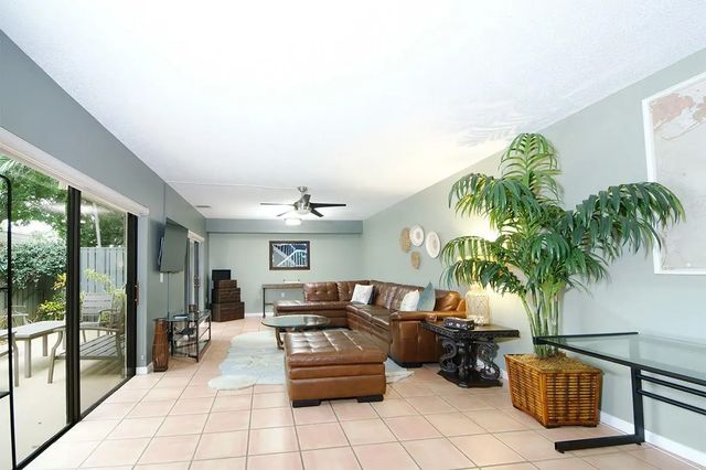 2 of 14 - 1700 Embassy Drive #504, West Palm Beach, FL
