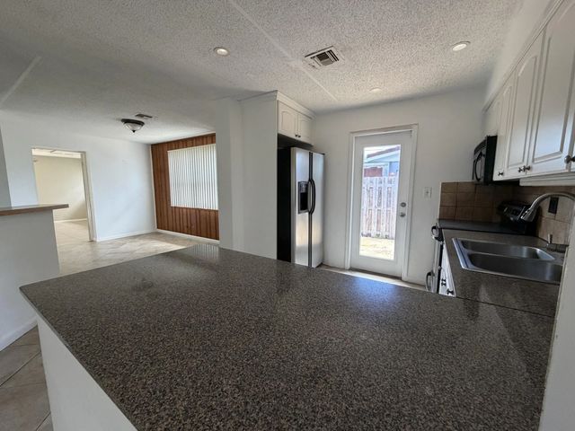 5 of 29 - 4250 Ne 12th Avenue, Pompano Beach, FL