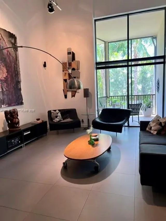 3 of 37 - 20365 W Country Club Drive #th24, Aventura, FL