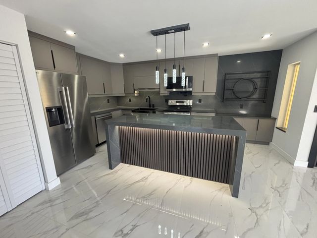 4 of 65 - 4695 Sable Pine Circle #c2, West Palm Beach, FL