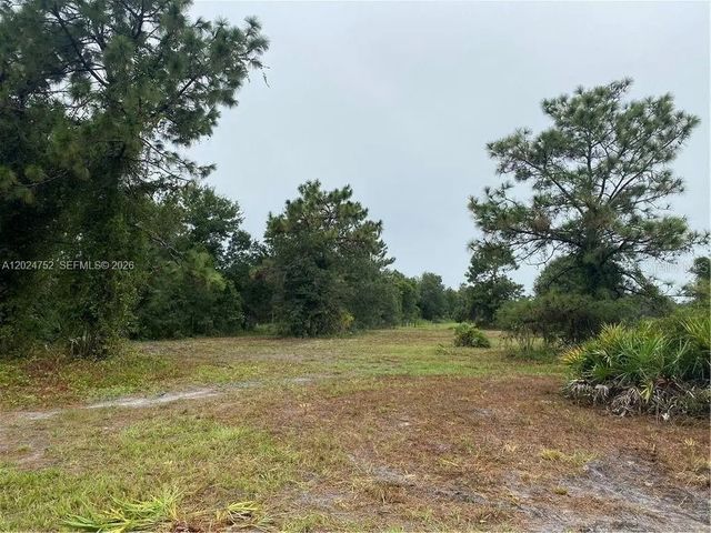 1525 N Highway 17, 