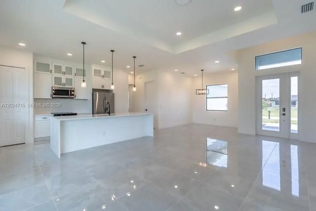 5 of 31 - 4203 11th Street W, , FL