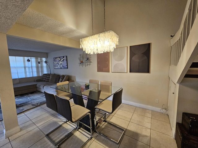 3 of 30 - 2617 N 40th Avenue, Hollywood, FL