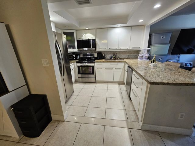 5 of 30 - 2617 N 40th Avenue, Hollywood, FL