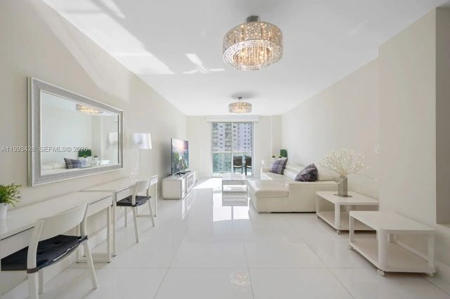 4 of 16 - 19370 Collins Avenue #916, Sunny Isles Beach, FL