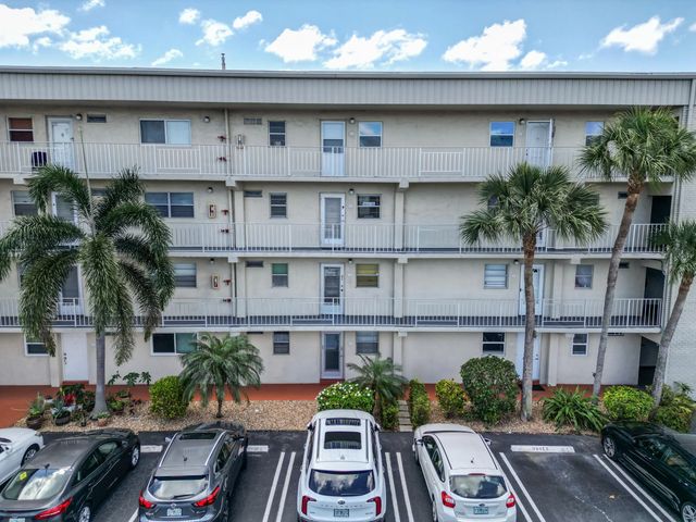130 Ne 26th Avenue #2030, Boynton Beach
