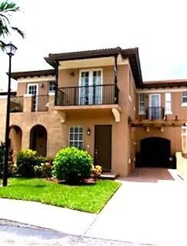 2 of 34 - 6898 Julia Gardens Drive, Coconut Creek, FL