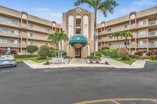 2 of 75 - 7647 Southampton Terrace #308, Tamarac, FL