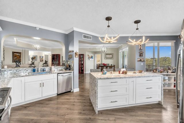 4 of 75 - 7647 Southampton Terrace #308, Tamarac, FL