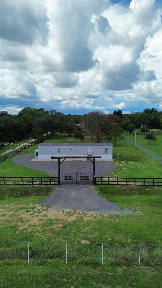 2 of 15 - 170 S Jinete Street, Clewiston, FL
