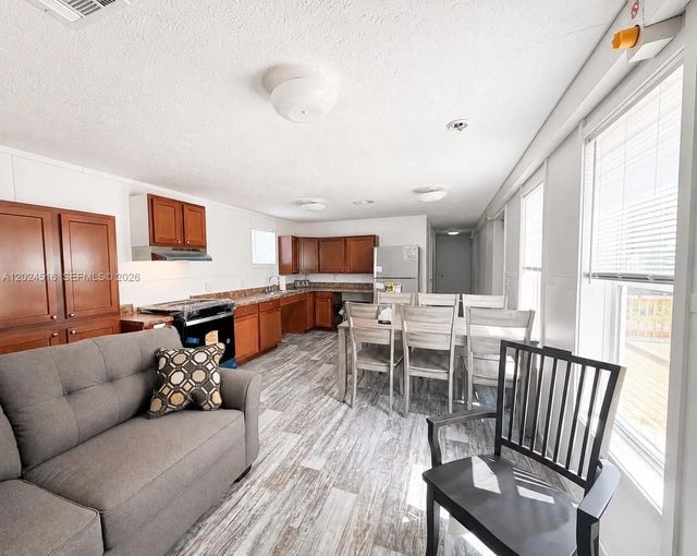 4 of 15 - 170 S Jinete Street, Clewiston, FL