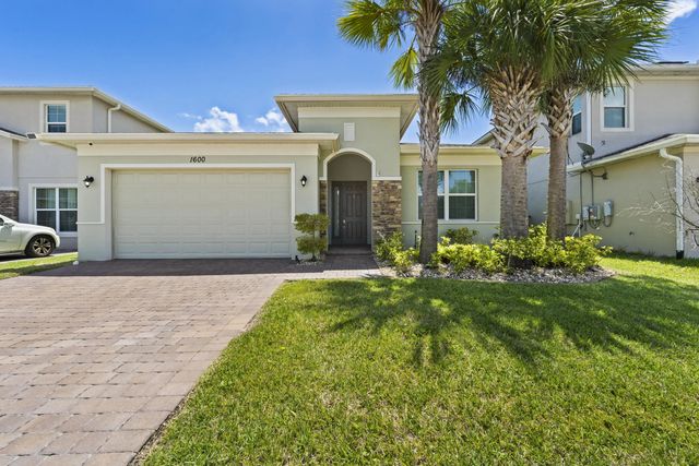 1600 Nw Vivanco Street, Port St. Lucie