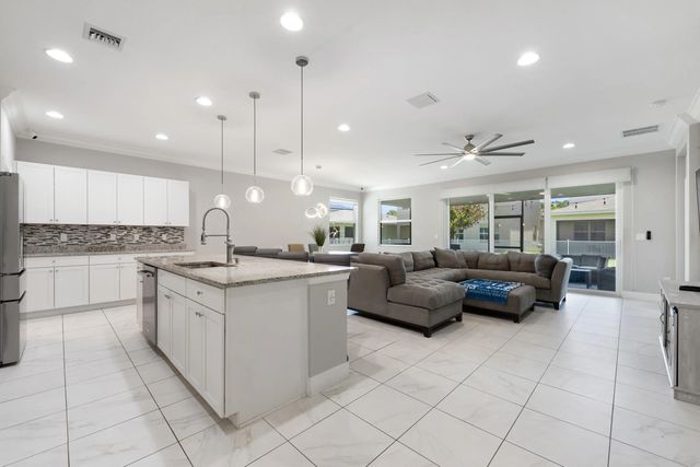 3 of 60 - 1600 Nw Vivanco Street, Port St. Lucie, FL