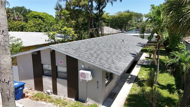 2 of 31 - 813 Sw 29th Street, Fort Lauderdale, FL