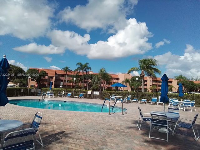9581 Sunrise Lakes Boulevard #202, Sunrise