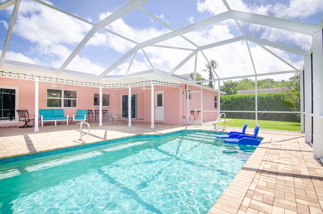 613 Oak Terrace, Jupiter