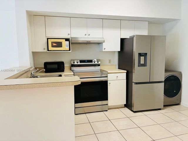 3 of 14 - 5085 Nw 7th Street #909, Miami, FL