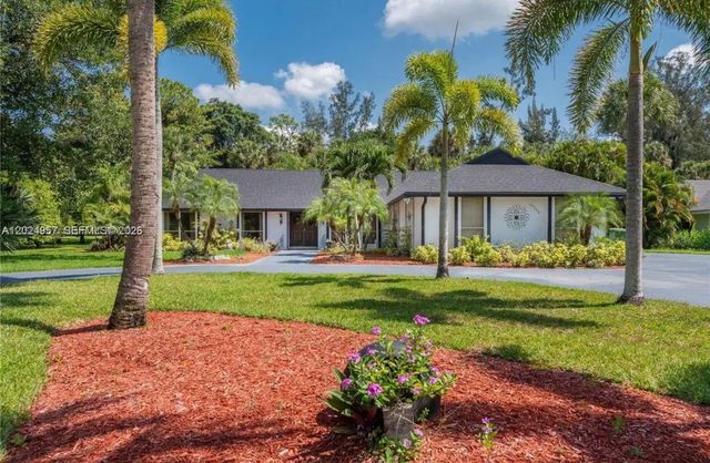 3 of 50 - 13353 Doubletree Circle, Wellington, FL
