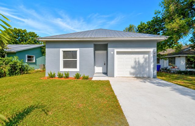 2 of 2 - 320 13th Street Sw, Vero Beach, FL