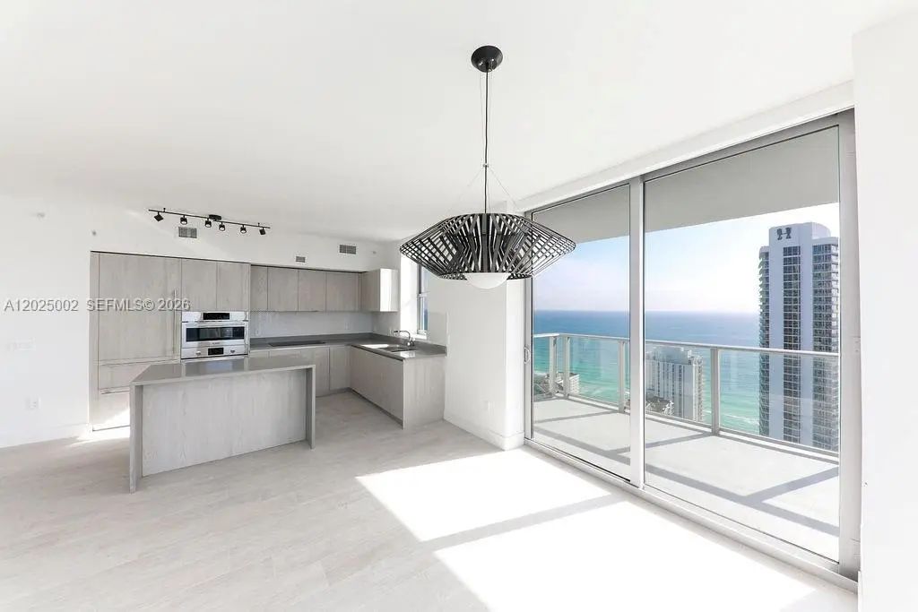 4010 S Ocean Drive #t3509, Hollywood