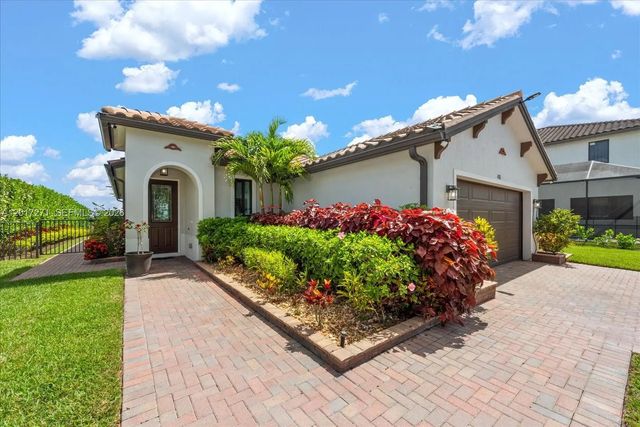4881 Iron Horse Way, Ave Maria