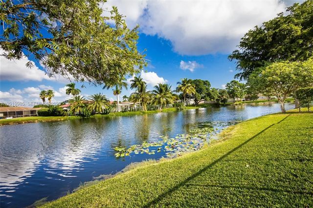 5 of 46 - 16641 Royal Poinciana Drive, Weston, FL