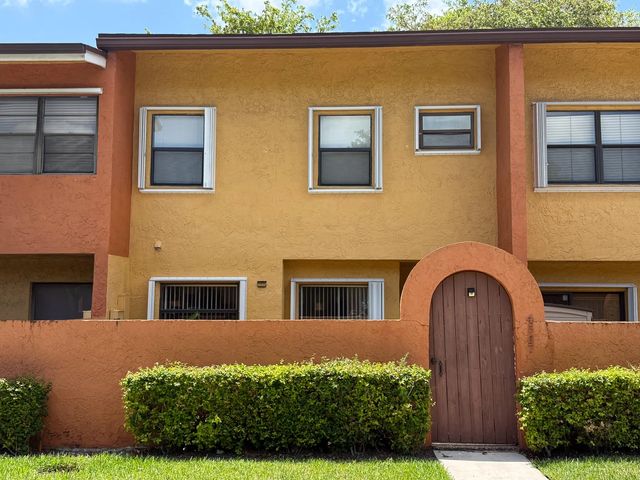 2 of 27 - 4567 Nw 90th Avenue, Sunrise, FL