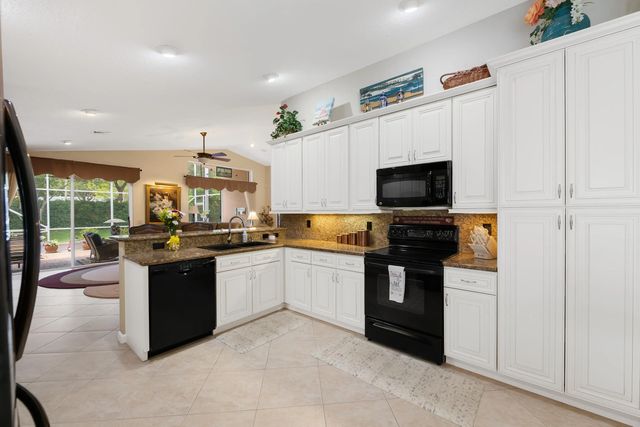 3 of 33 - 5185 Glenville Drive, Boynton Beach, FL