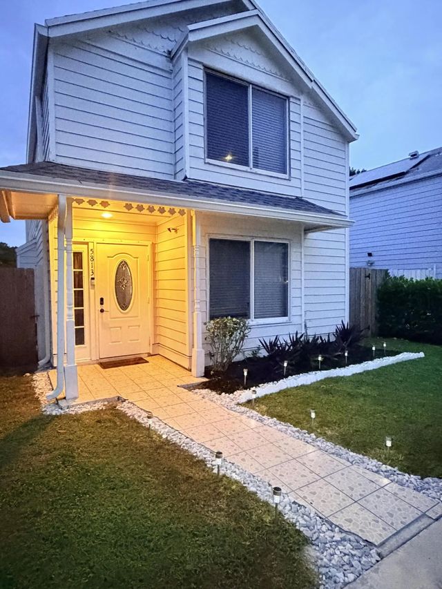 5813 Wild Lupine Court, West Palm Beach