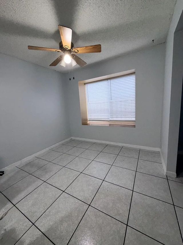 5 of 30 - 5813 Wild Lupine Court, West Palm Beach, FL