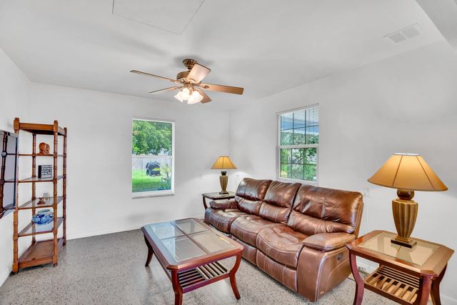 3 of 30 - 1425 20th Avenue, Vero Beach, FL