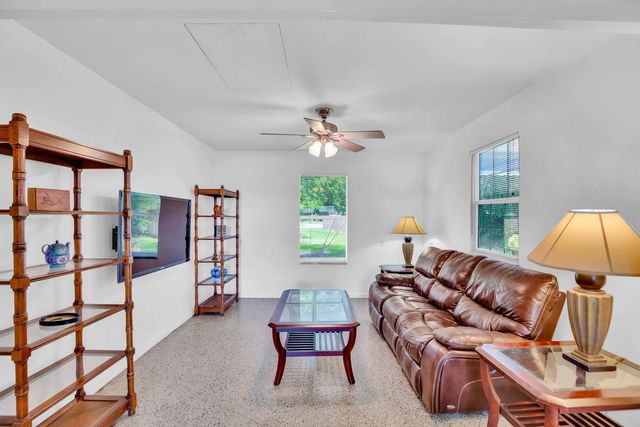 4 of 30 - 1425 20th Avenue, Vero Beach, FL